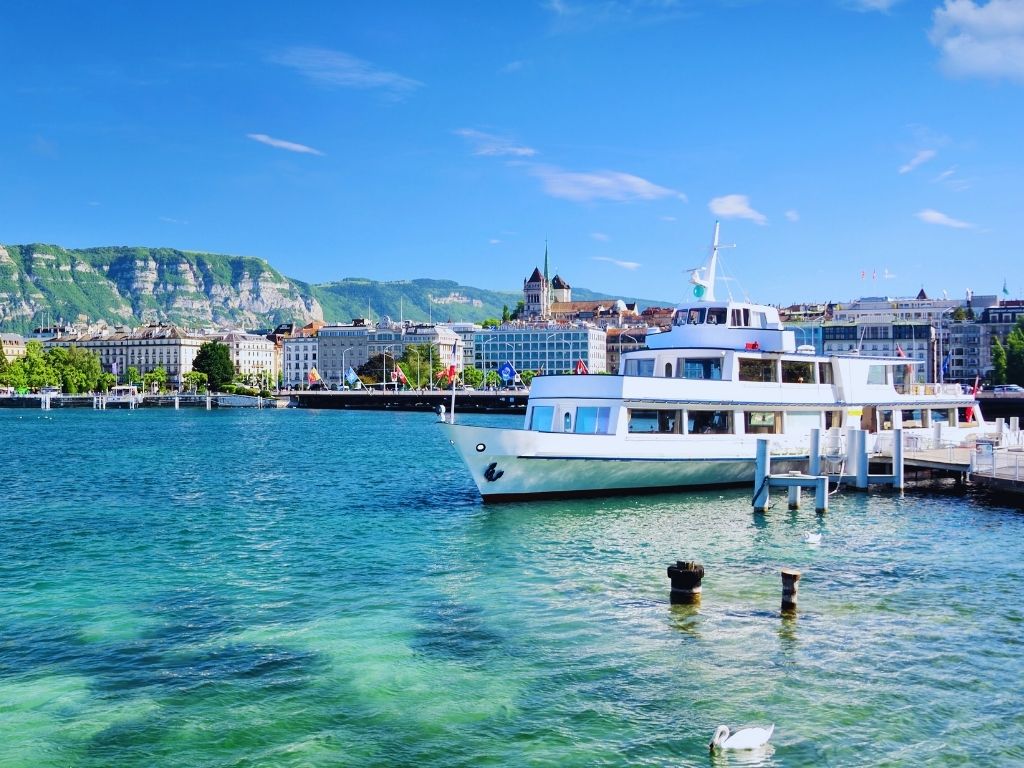 Business Chauffeur Service Switzerland - Premium Limousine for Business Travel