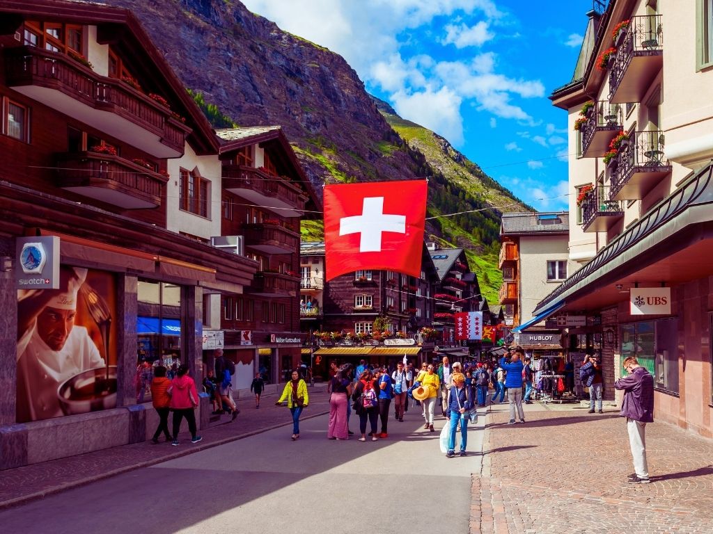 Professional airport transfer in Zurich